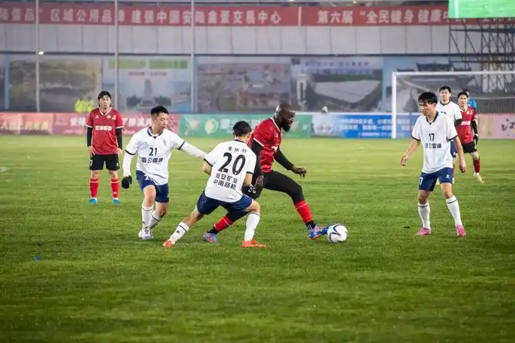 欧洲联赛：那不勒斯 VS 亚特兰大